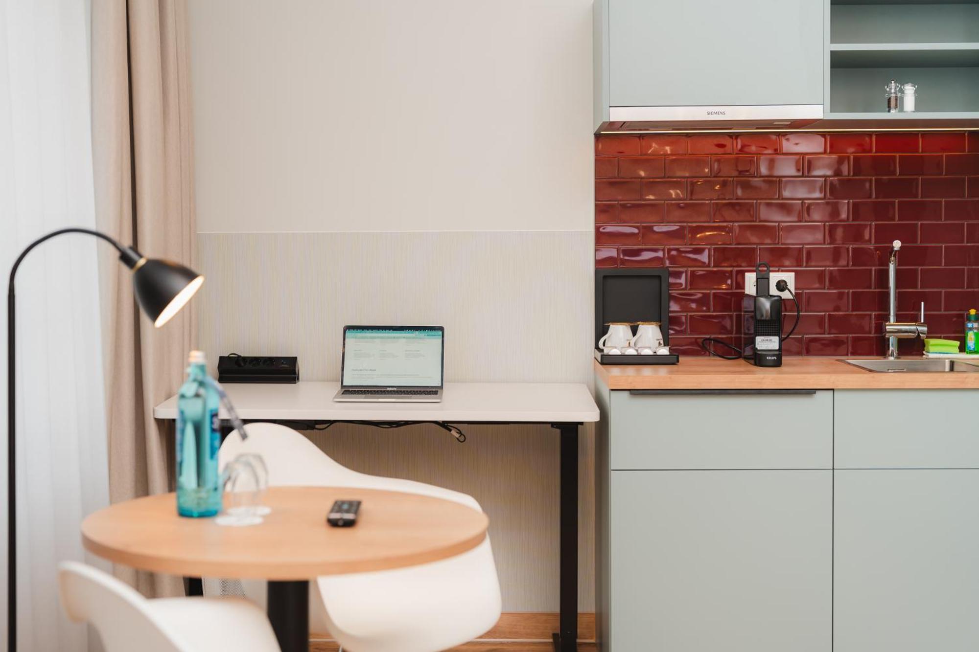 H24 Hotel Apartments Eberswalde エクステリア 写真