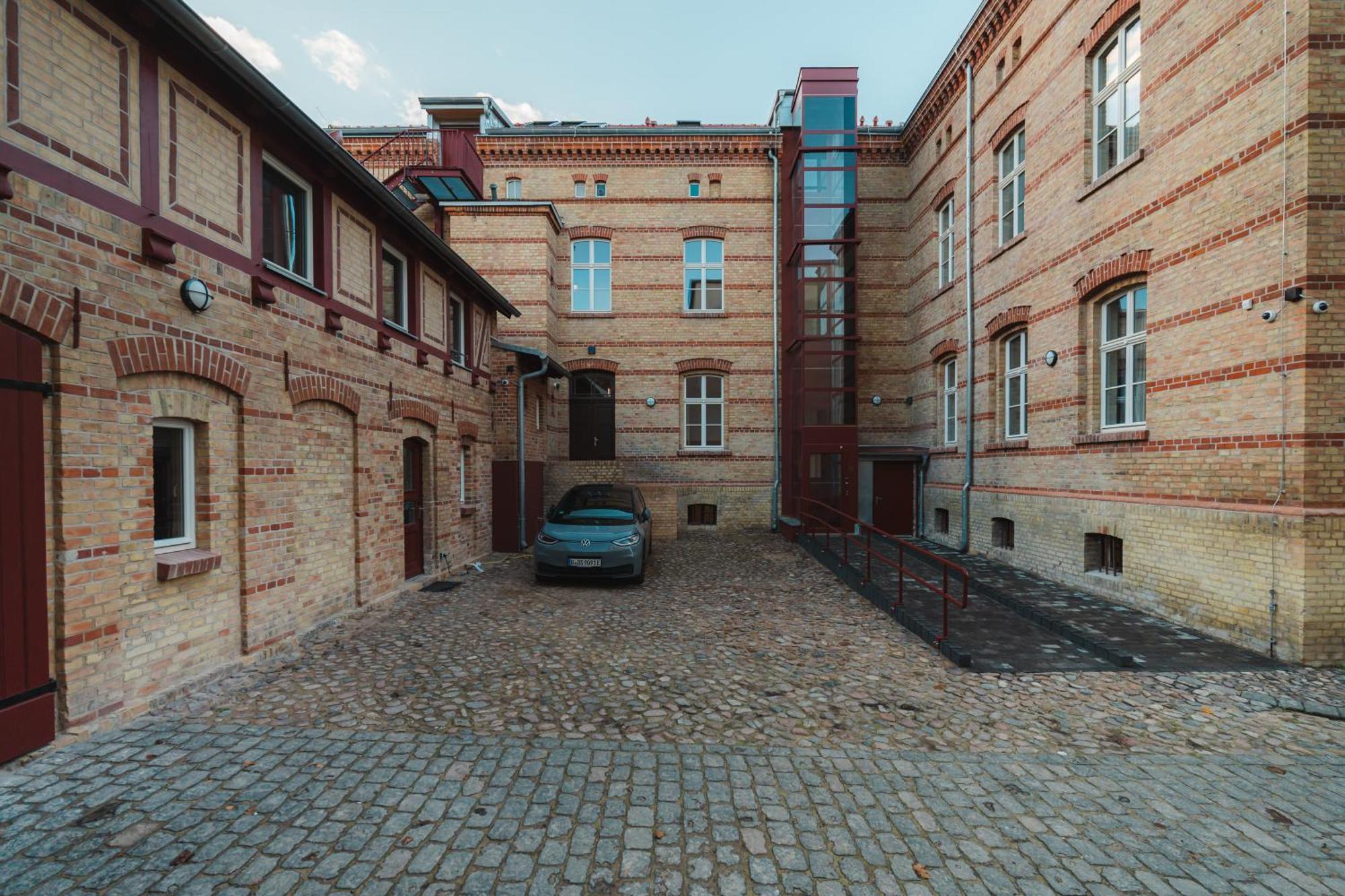 H24 Hotel Apartments Eberswalde エクステリア 写真
